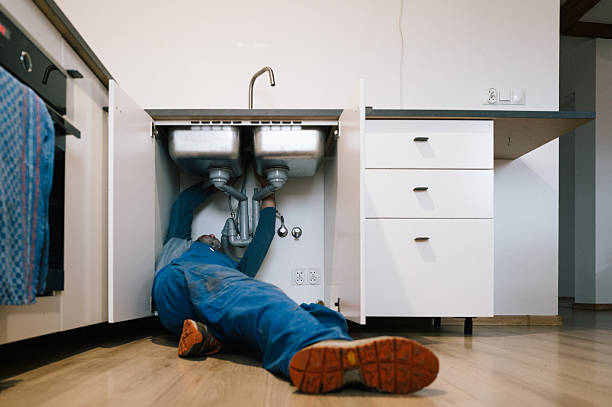 Professional Leak Detection technician working in Custer, KY